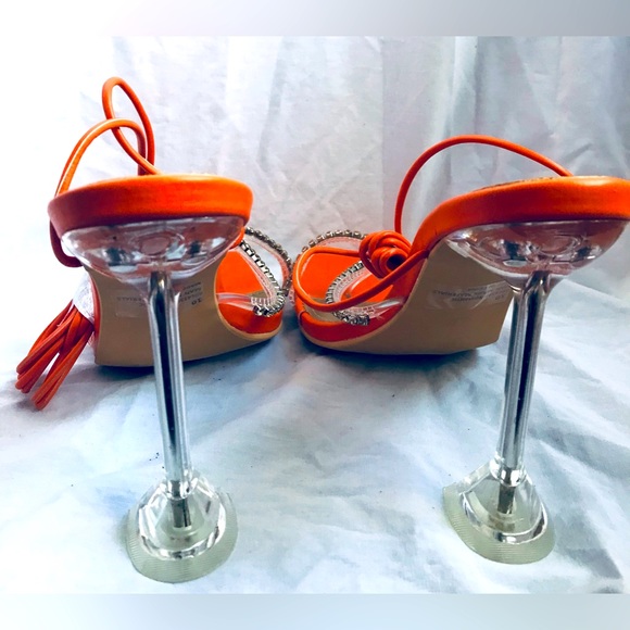 Orange strappy sandals with rhinestones size 10 - Picture 6 of 6